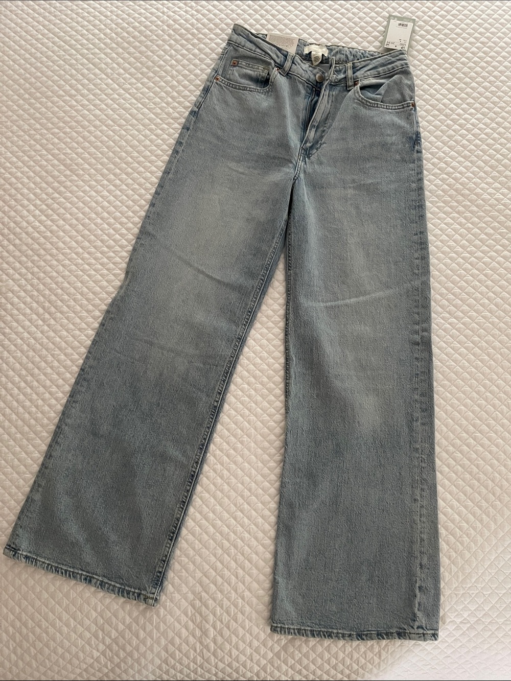 H&M Wide-Leg High-Rise Jeans — Light Blue Wash NWT!